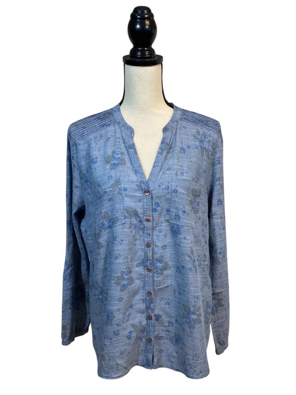 Christopher & Banks Blue Floral Chambray Button Down Long Sleeve Shirt Large